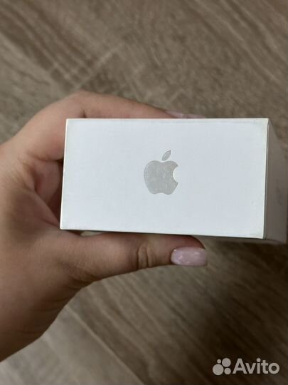 Коробка от iPhone 5s