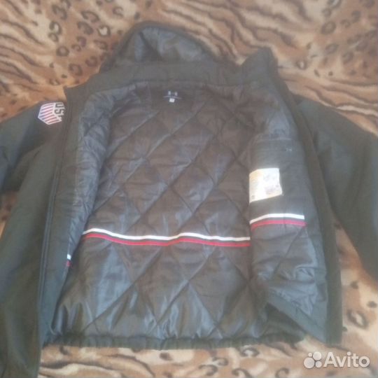 Продам весеннюю куртку