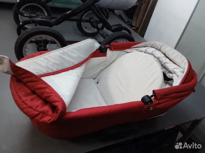 Коляска-люлька Navington Galeon