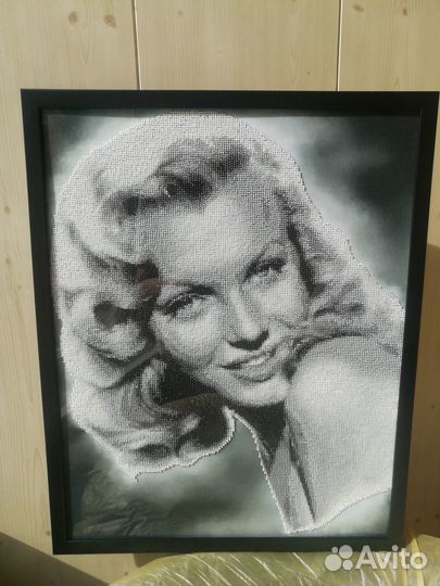 Картина вышитая бисером