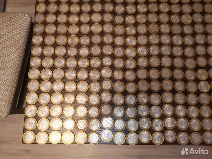 Юбилейные монеты биметаллические 10р