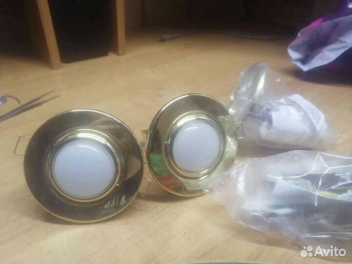 Светильник встраиваемый