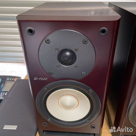 Колонки Onkyo D-152е, D-052