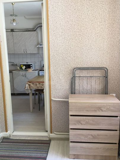 2-к. квартира, 42 м², 1/8 эт.