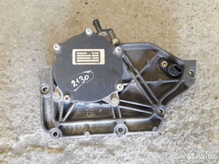 Вакуумный насос SsangYong Actyon 2 2011 6712300165