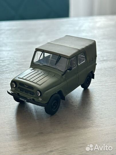 Модель автомобиля УАЗ 469Б
