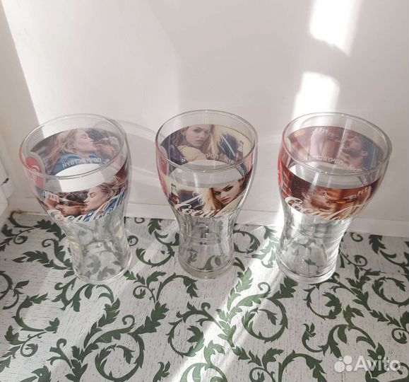 Стаканы кока кола