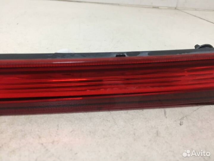 Отражатель задний Kia Rio 4 FB 2017