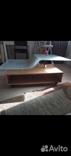 Стеклянная стойка