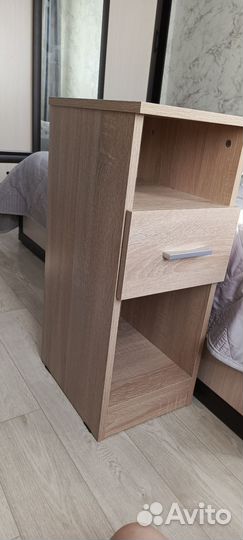 Тумба прикроватная