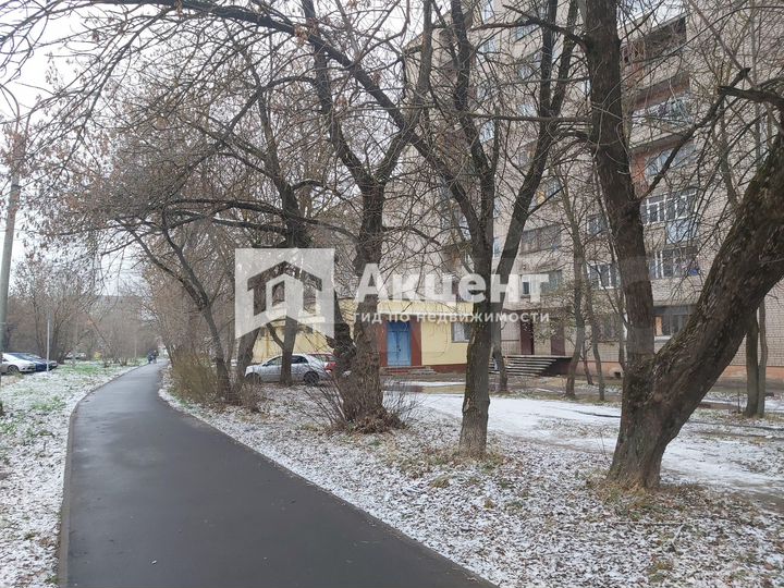 Комната 12 м² в 4-к., 4/9 эт.