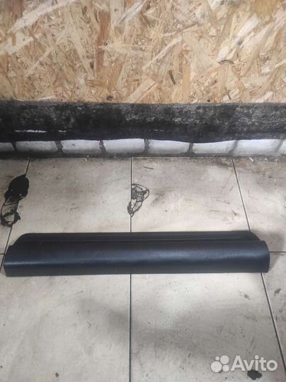 Накладка порога передняя права Mitsubishi Lancer 9