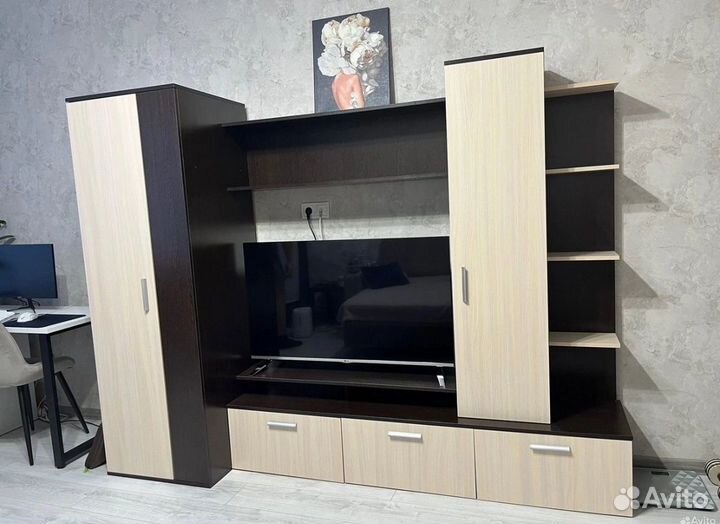 Стенка под телевизор в гостиную со шкафом бу