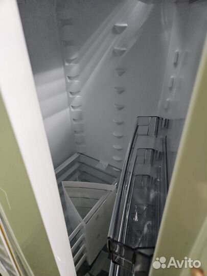 Встраиваемый холодильние AEG SKE818E1DC