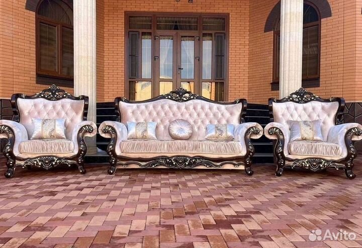 Диван мягкий