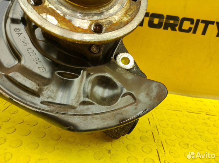 Кулак поворотный задний левый Mercedes-Benz W246