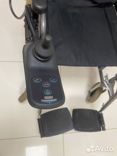 Электрическая инвалидная коляска