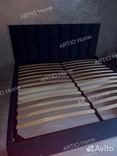 Кровать с изголовьем