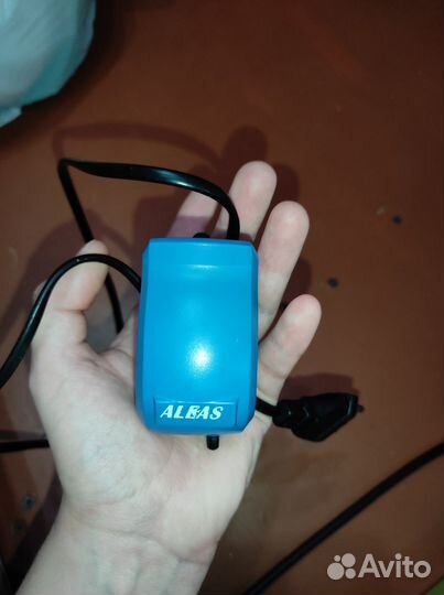 Аквариумный компрессор