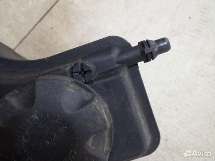 Расширительный бачок на BMW X1 E84 N47D20C