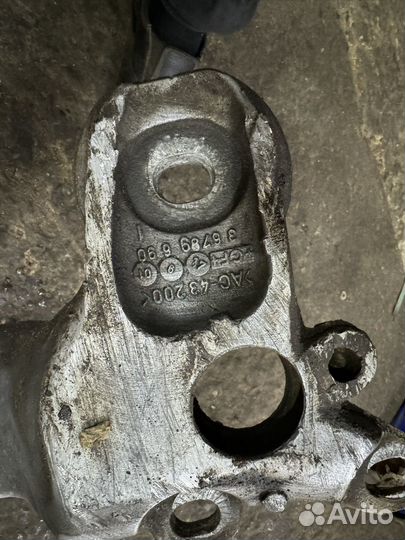 Балка АКПП Audi A4 B6