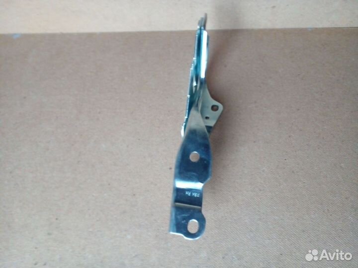 Петля капота правая Hyundai Solaris 1 оригинал