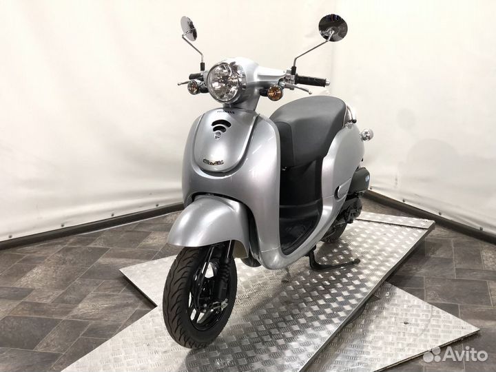 Скутер Honda Giorno