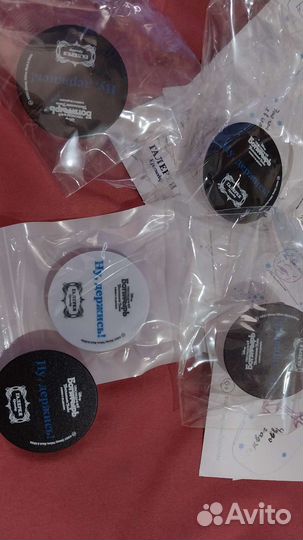 Значки,наклейки