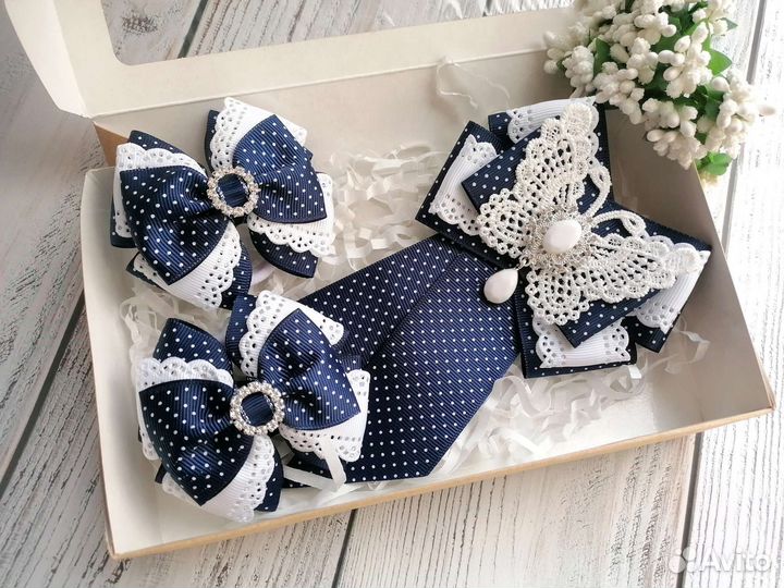 Школьный набор бантиков и галстук