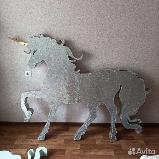 Лошадь Единорог