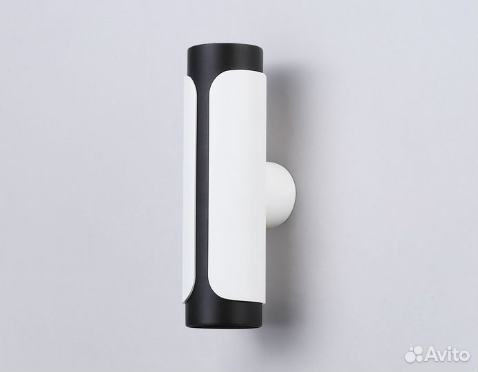 Настенный светильник со сменной лампой GU10/2 D58*195*82, белый/черный