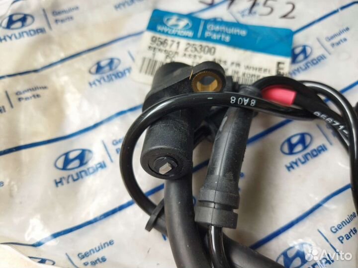 Датчик ABS Hyundai Accent левый задний передний пр