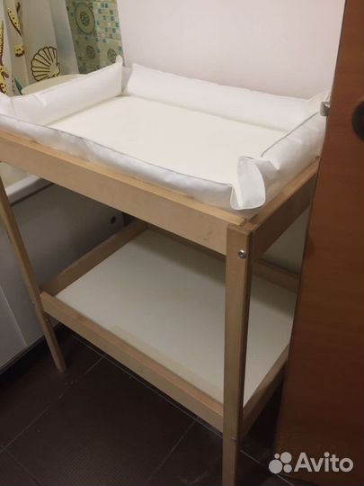 Пеленальный столик IKEA с матрасом