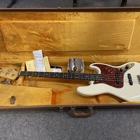 Fender avri '62 jazz bass, vintage white