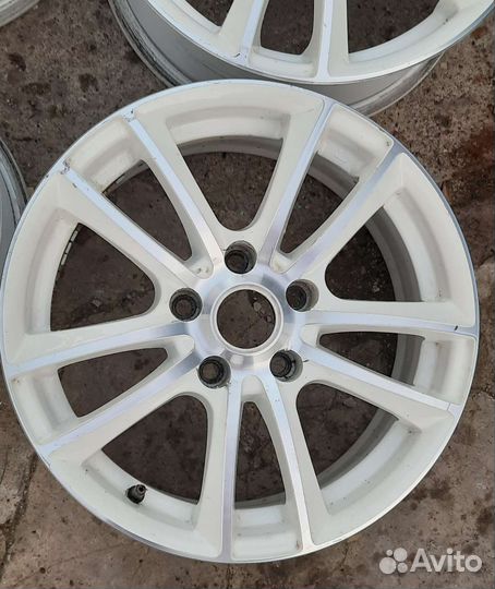 Литые диски r16 5x114.3 duster, Nissan, Mazda