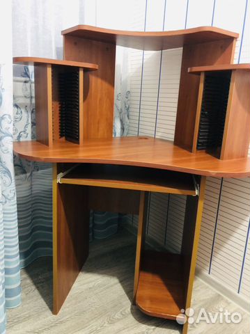 Компьютерный стол