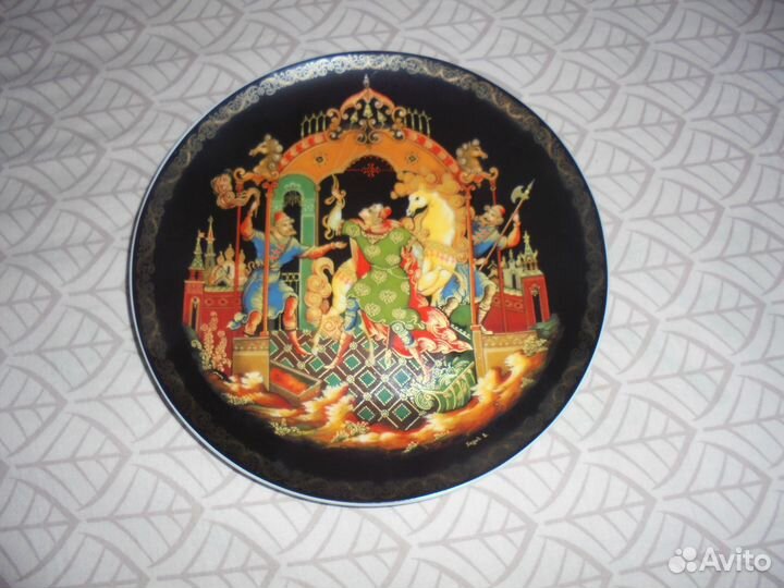Палех декор тарелка Д-20 см фарфор Мотивы сказок
