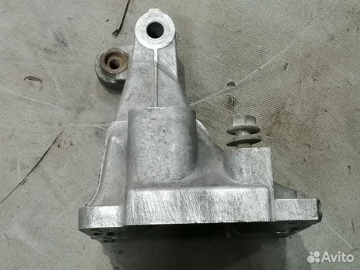 Кронштейн генератора 2.0 3ZR для Toyota RAV 4