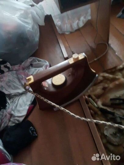 Утюг СССР новый рабочий таких 2 разных
