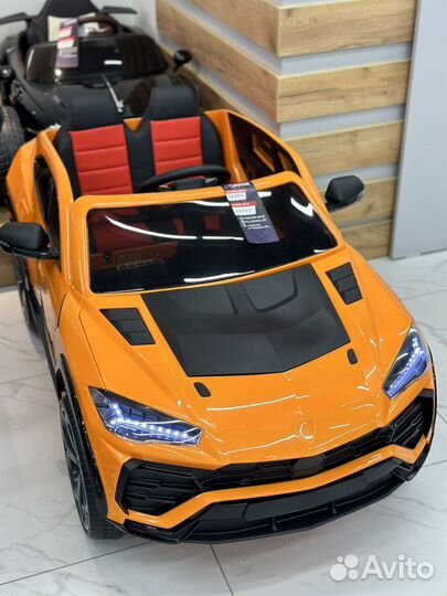 Машинка детская электромобиль