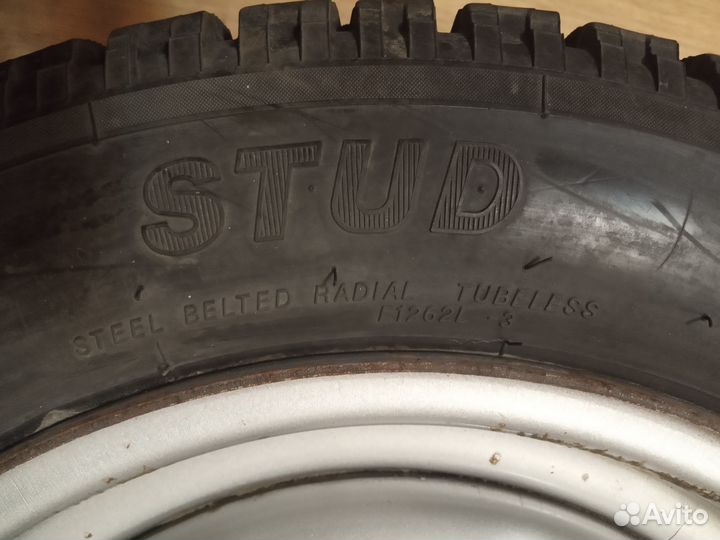 R14 Yokohama Ice Guard F700Z 175/65, PCD 4x98 DIA 58.6