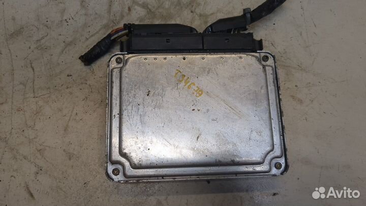 Блок управления двигателем Volkswagen Sharan, 2002