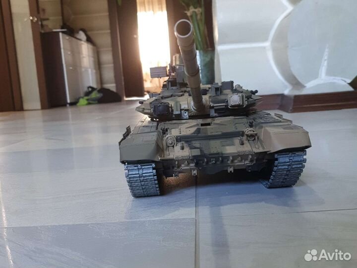 Танк T-72 (3939-1), 1:16, 65 см, зеленый