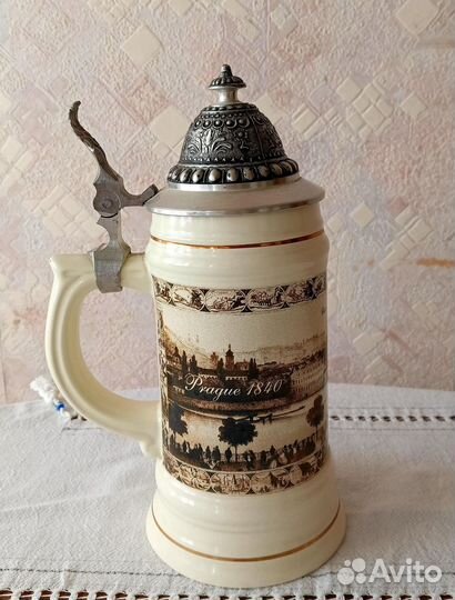 Пивная кружка с крышкой