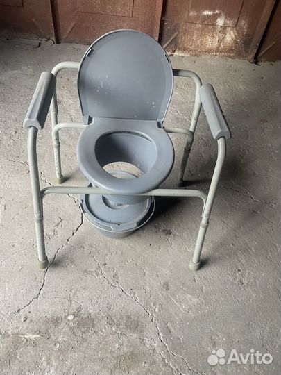 Стул туалет для пожилых и инвалидов