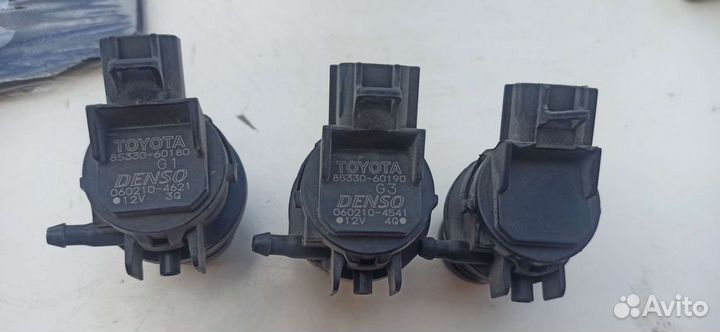 Насосы омывателей Lexus, Toyota