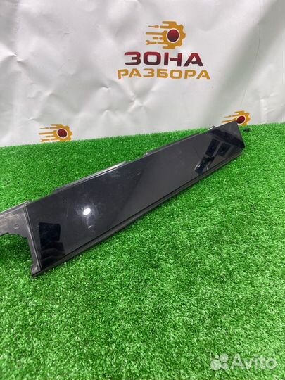 Накладка двери задняя правая Volkswagen Passat B8