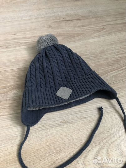 Шапка демисезонная на завязках