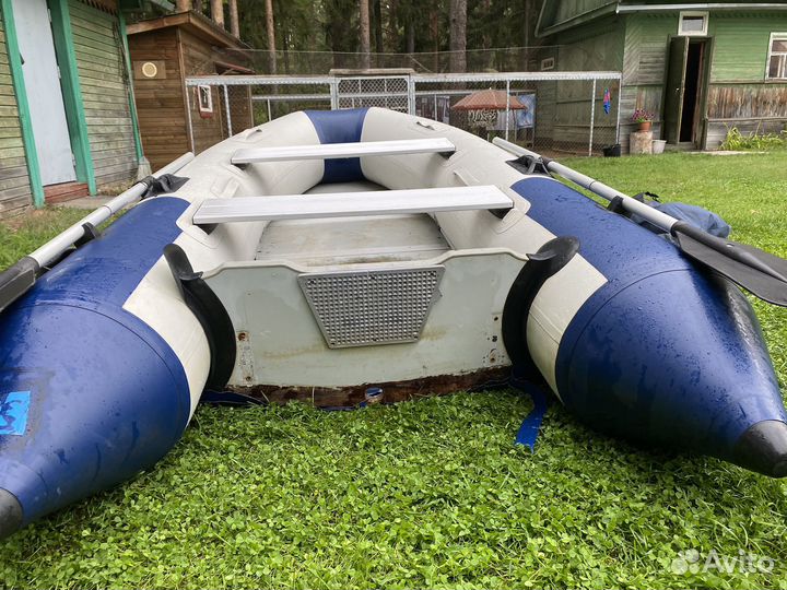 Лодка Yamaran T300