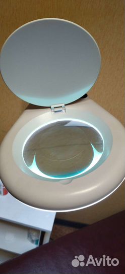 Лампа лупа для косметолога